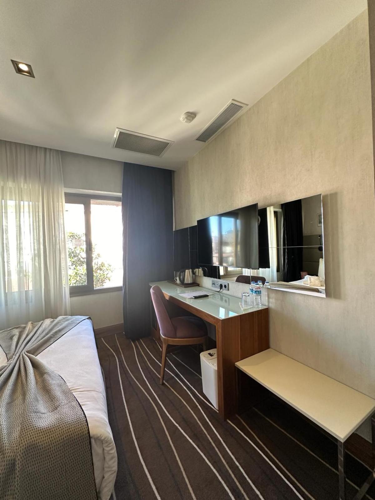 Cihangir Bosphorus Hotel Istanboel