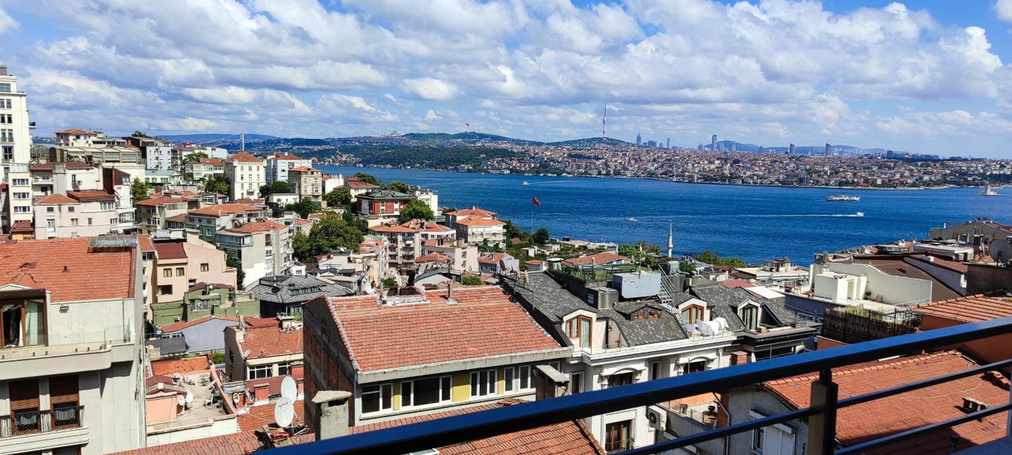 Cihangir Bosphorus Istanboel